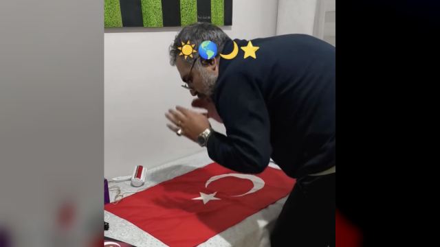 Edremit'te Türk Bayrağına ve Atatürk'e Hakaret Eden Öğretmen Gözaltına Alındı